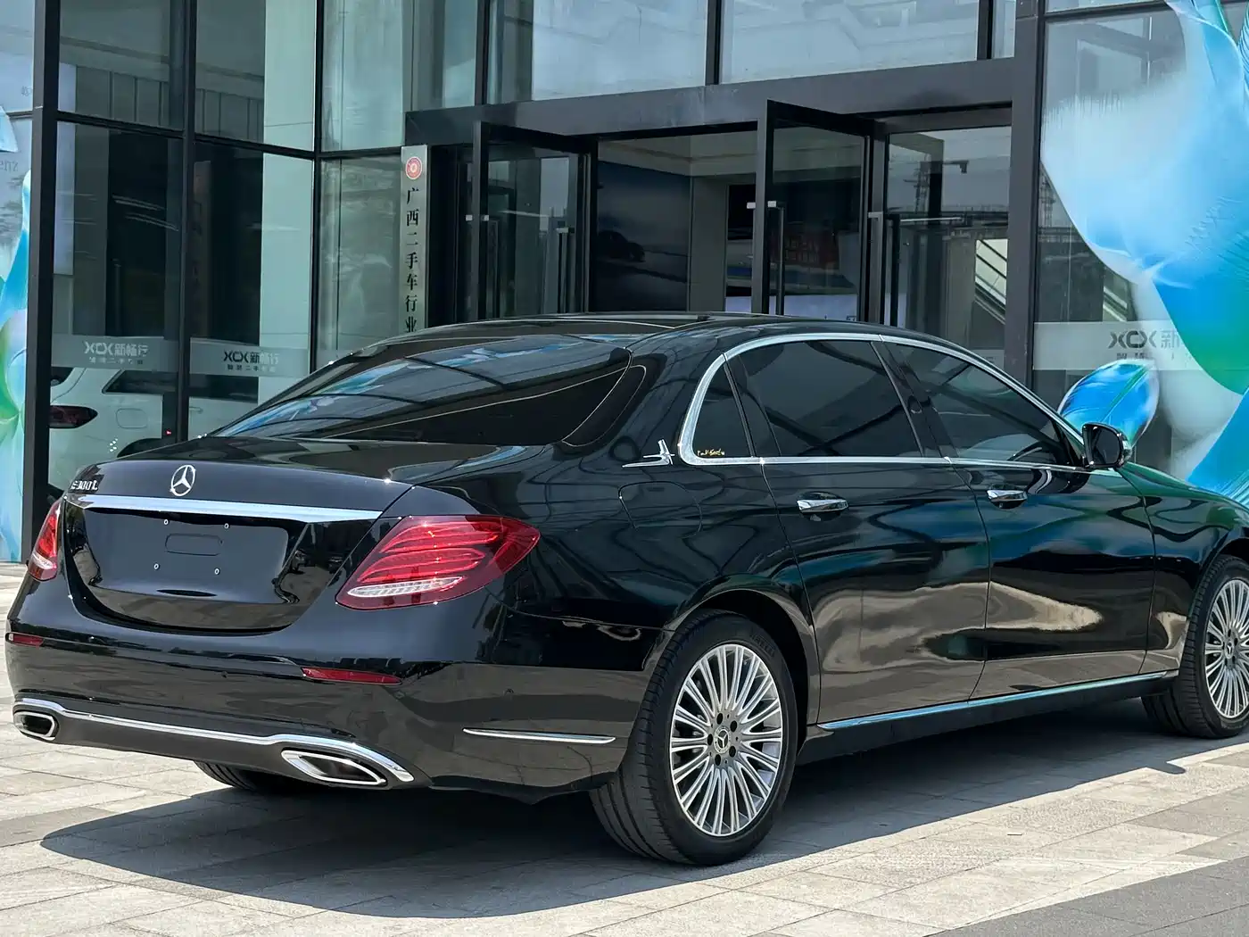 Mercedes-Benz E-Class 2020 E 300 L Luxury Model фото 4