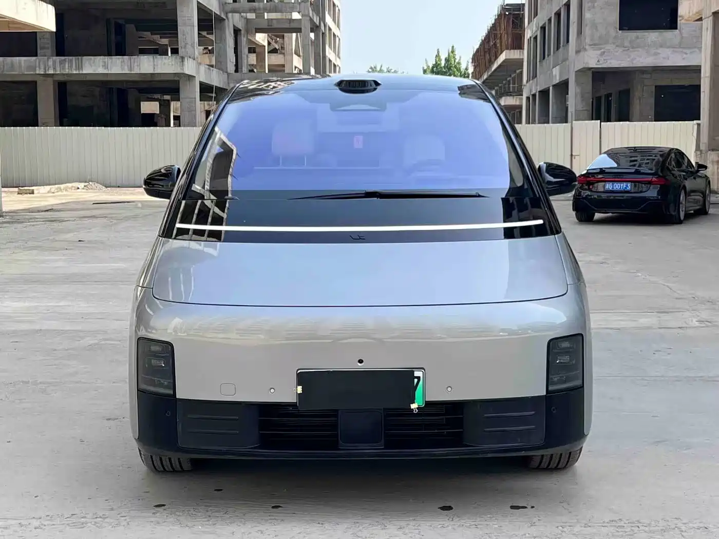 Li Auto MEGA 2025 Model Home Family Special Edition фото 2