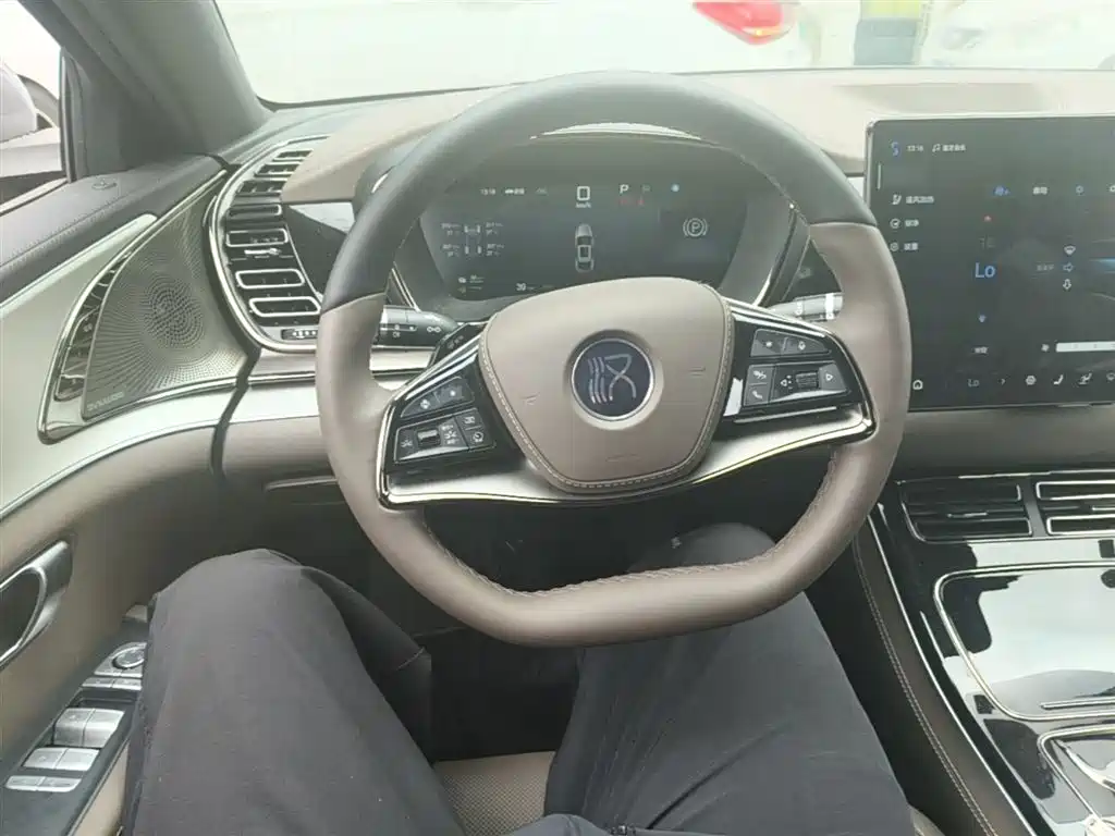 BYD Han 2025 DM-i Smart Driving Edition 125KM LiDAR Flagship фото 11