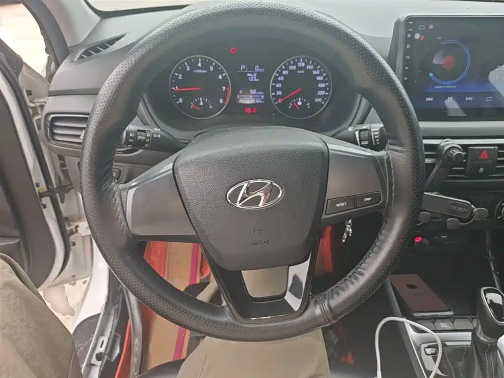 Hyundai Elantra 2018 1.6L Automatic Pleasing Edition GL China VI фото 7