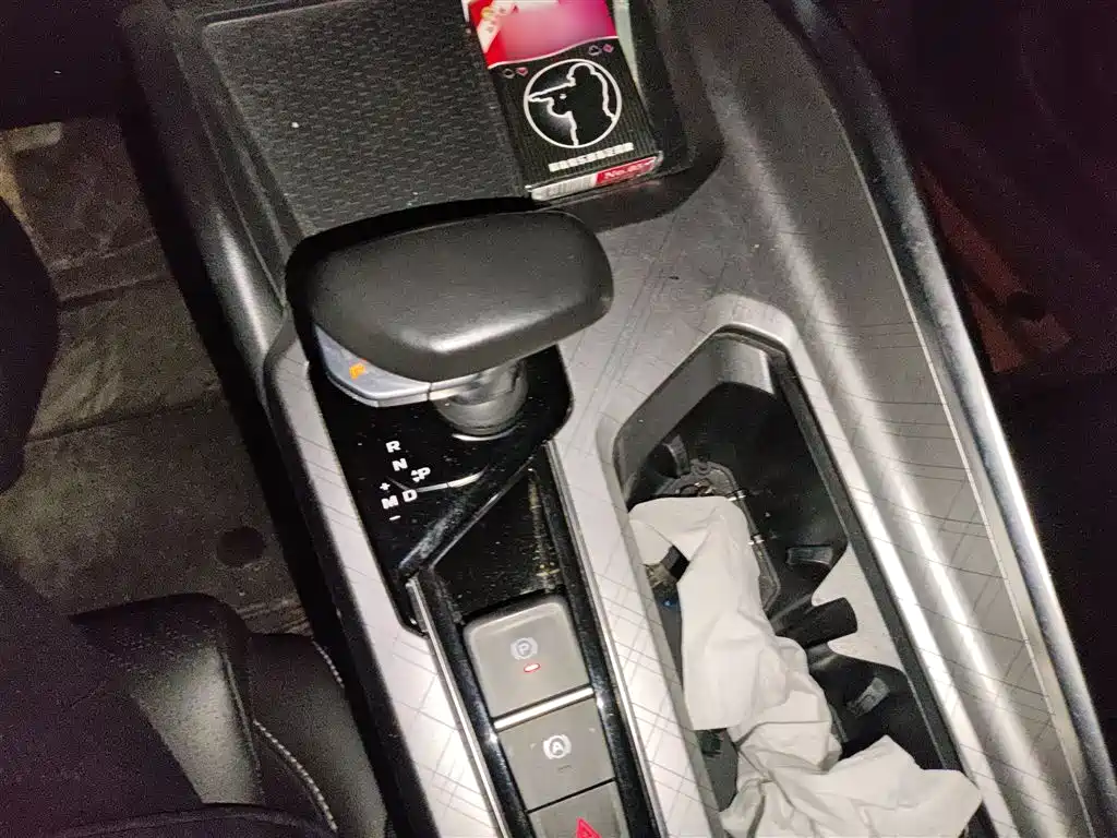 Фото 7 - Geely Preface