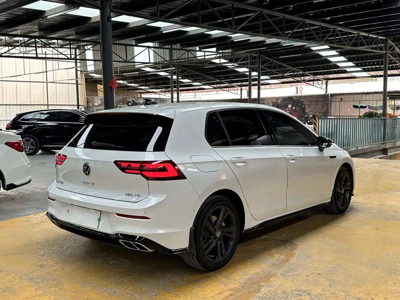 Volkswagen Golf 2021 280TSI DSG R-Line фото 6