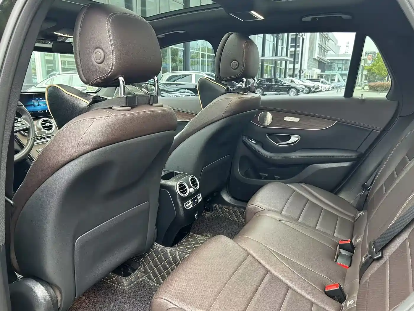 Mercedes-Benz GLC 2021 GLC 300 L 4MATIC Sporty фото 12