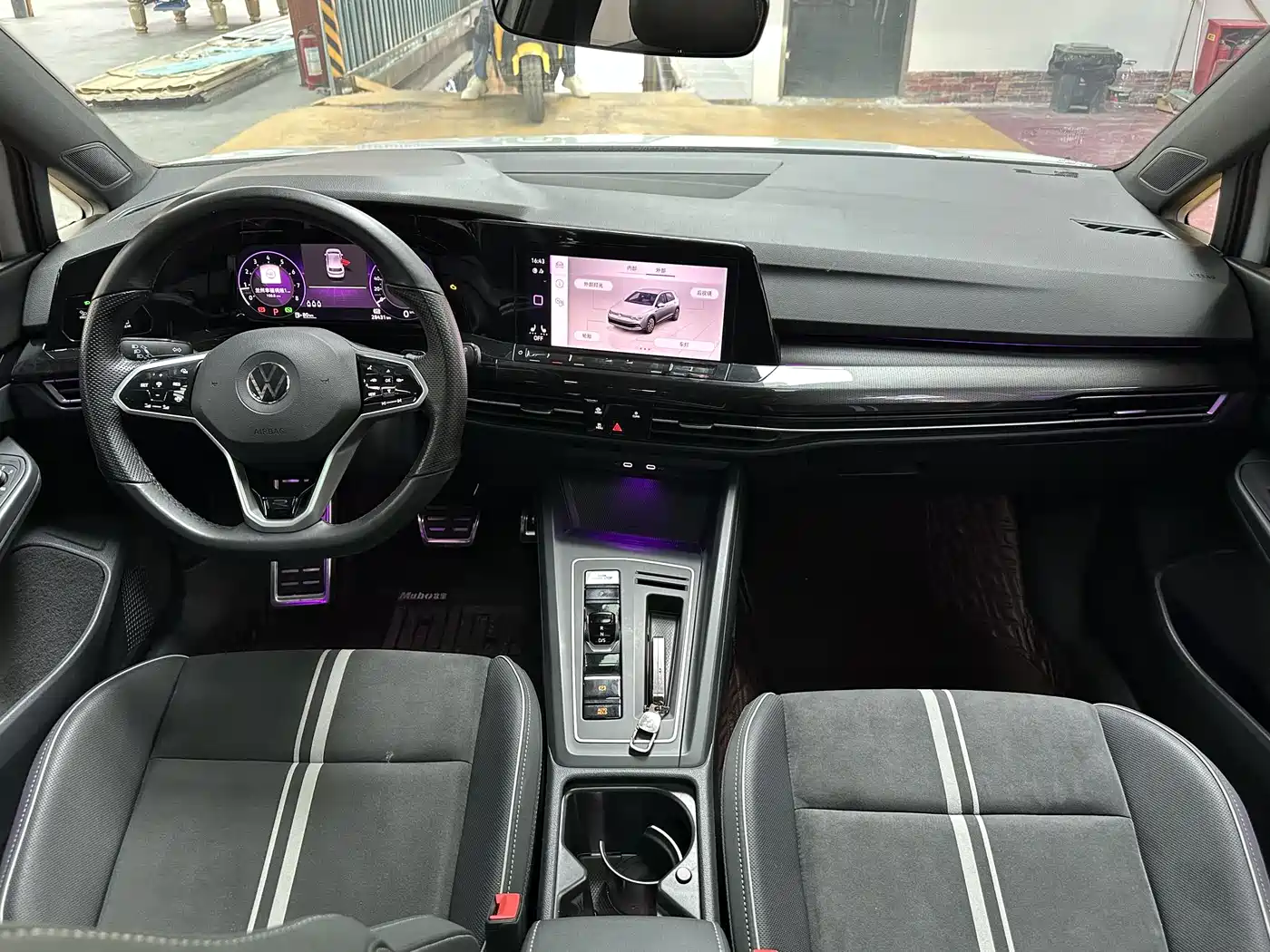 Volkswagen Golf 2021 280TSI DSG R-Line фото 9