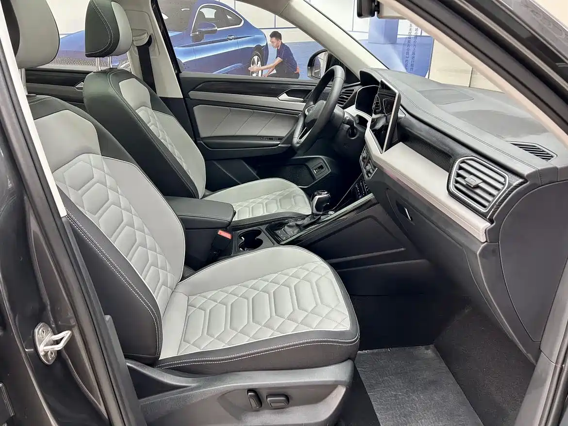 Volkswagen Tayron 2023 280TSI 2WD Luxury Plus Advanced Edition фото 10