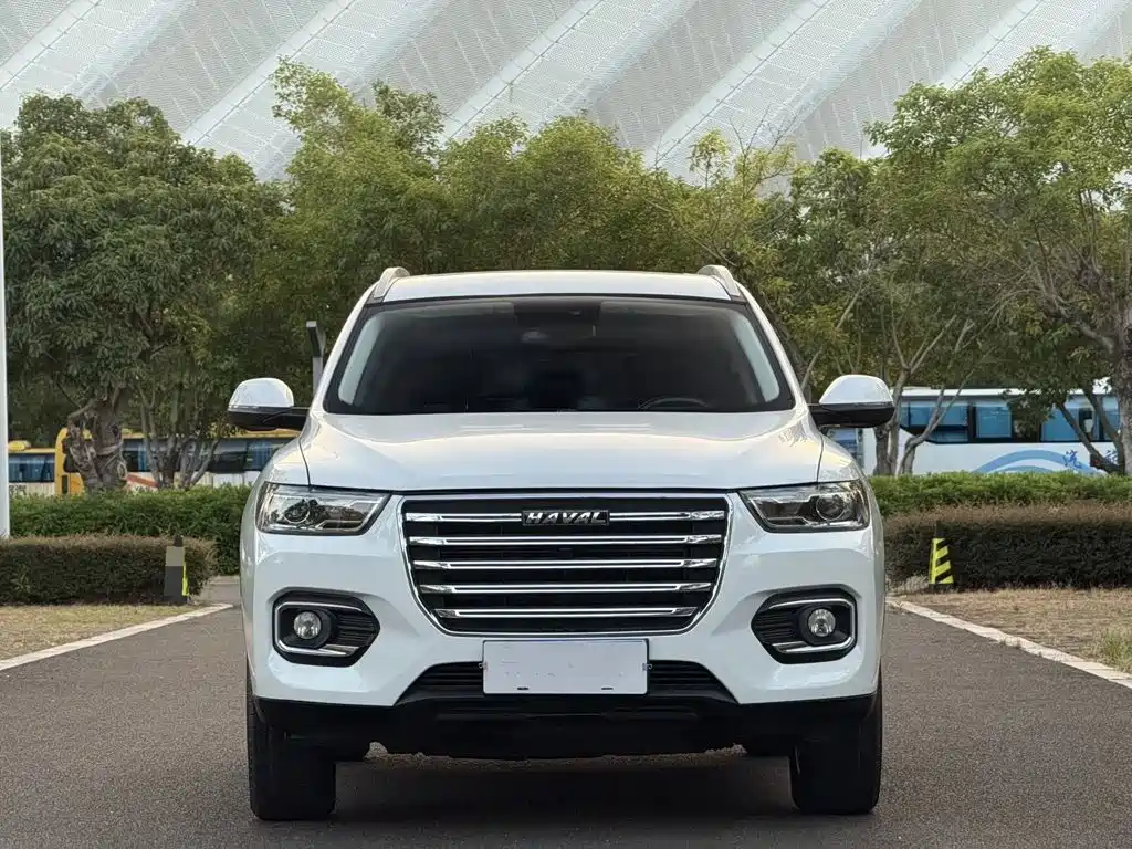Фото 2 - Haval H6