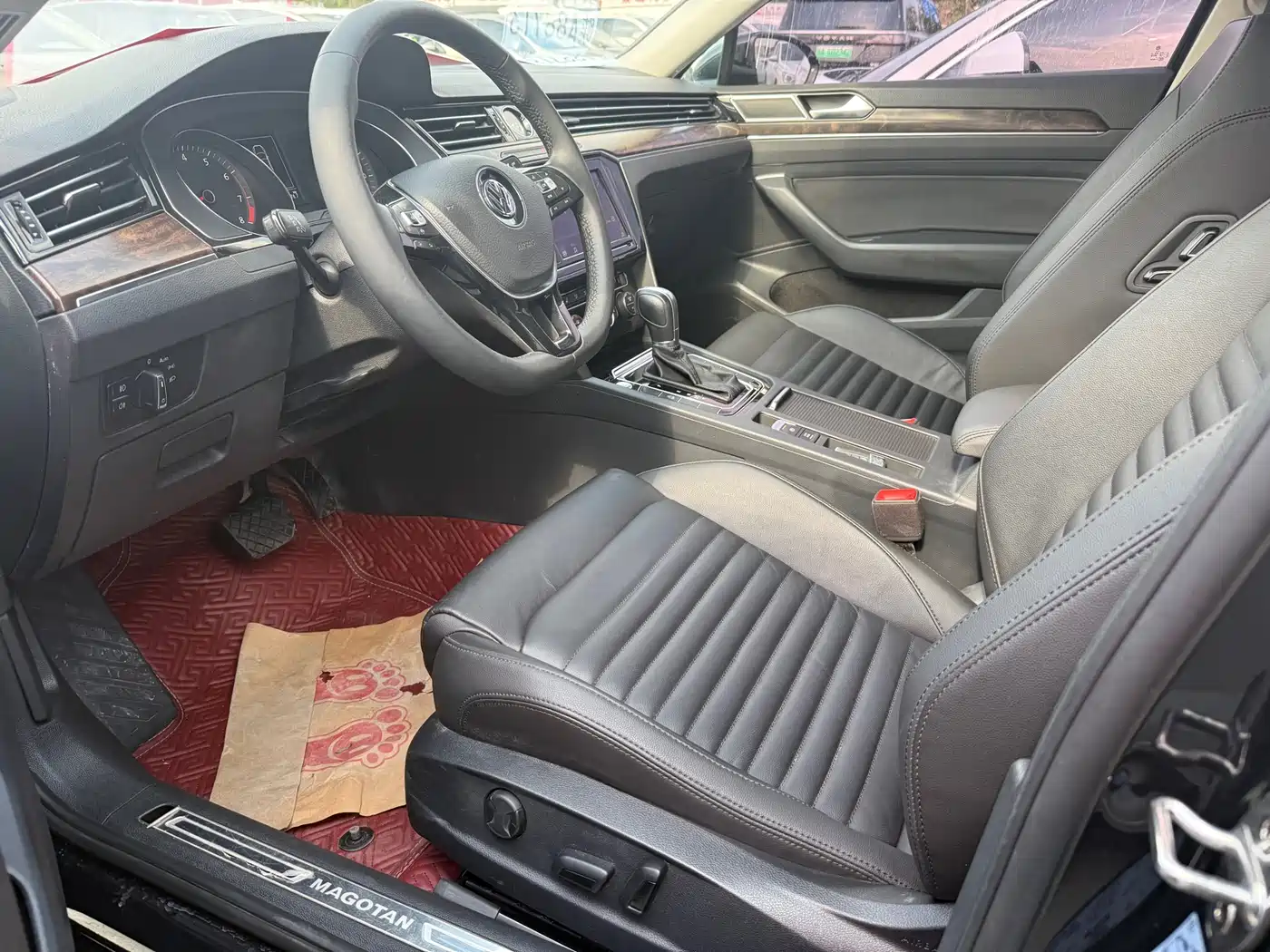 Volkswagen Magotan 2019 330TSI DSG Luxury Class China VI фото 4