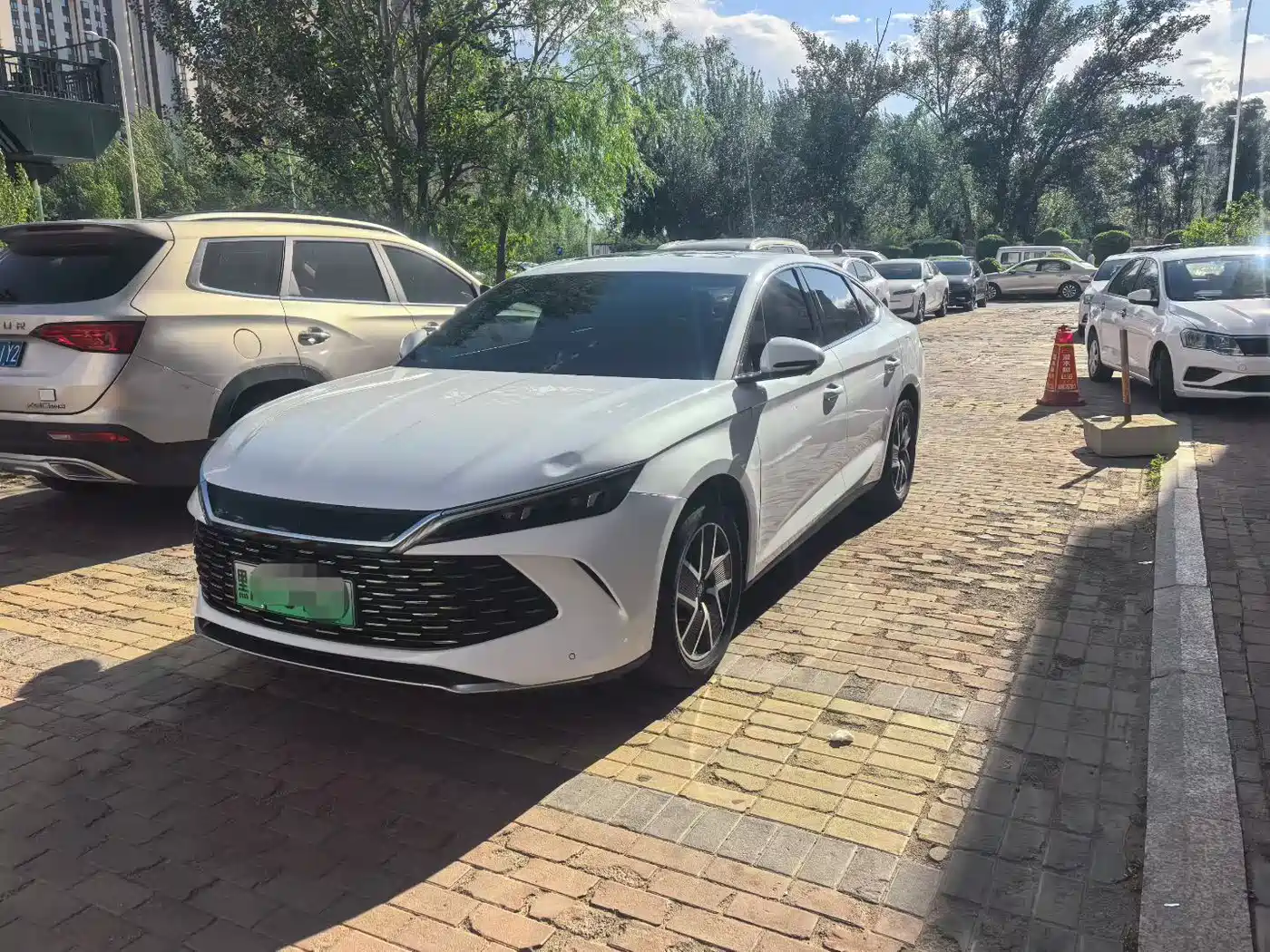 BYD Qin L 2024 DM-i 120KM Leading фото 3
