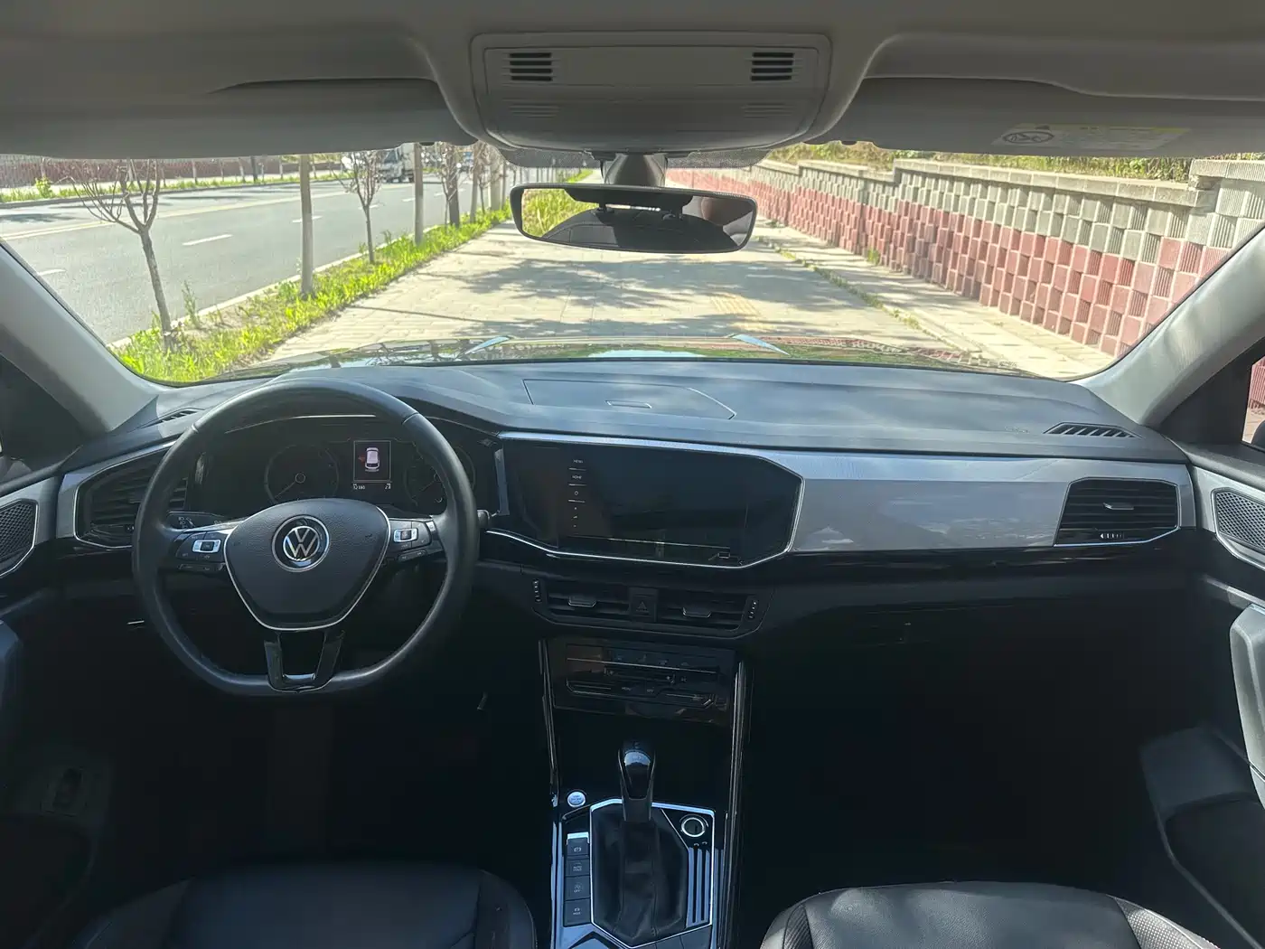 Volkswagen Tayron 2022 280TSI 2WD Luxury Smart Connect Edition фото 6