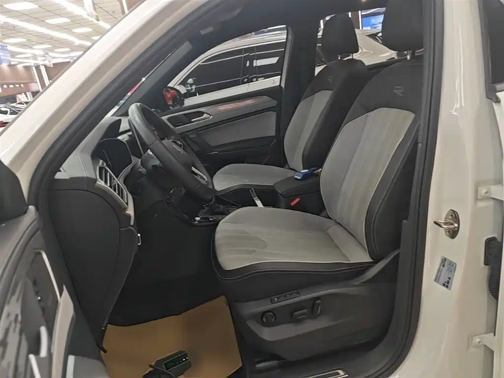 Volkswagen Tayron 2023 Facelift 380TSI 4WD R-Line Pro Smart Edition фото 15