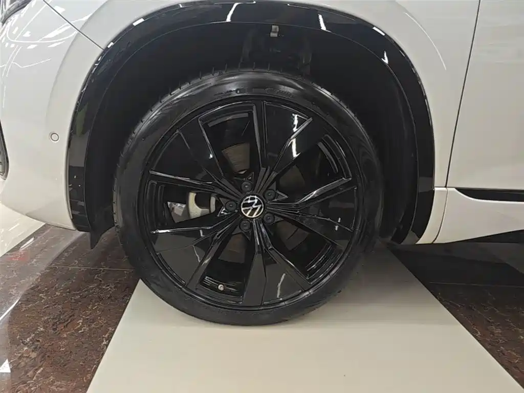 Volkswagen Tayron 2023 Facelift 380TSI 4WD R-Line Pro Smart Edition фото 23