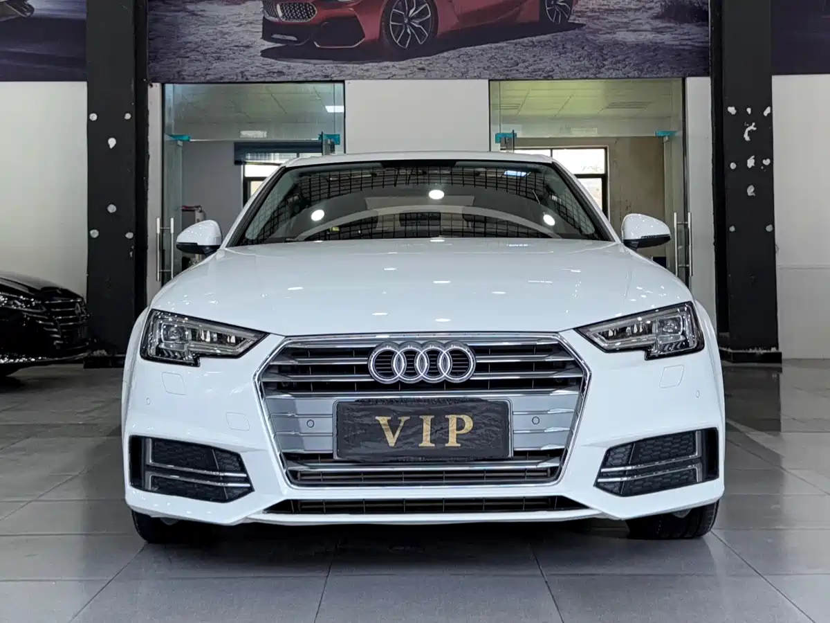 Audi A4L 2018 30th Anniversary 40 TFSI Fashion фото 2