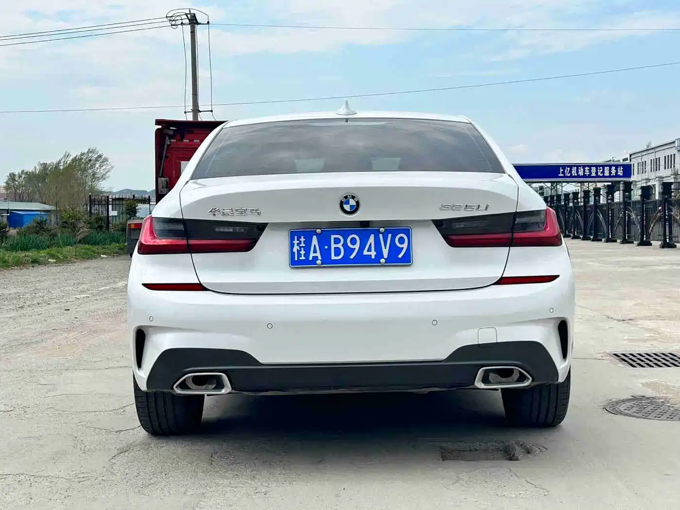 BMW 3 Series 2022 320Li M Sport Package фото 17