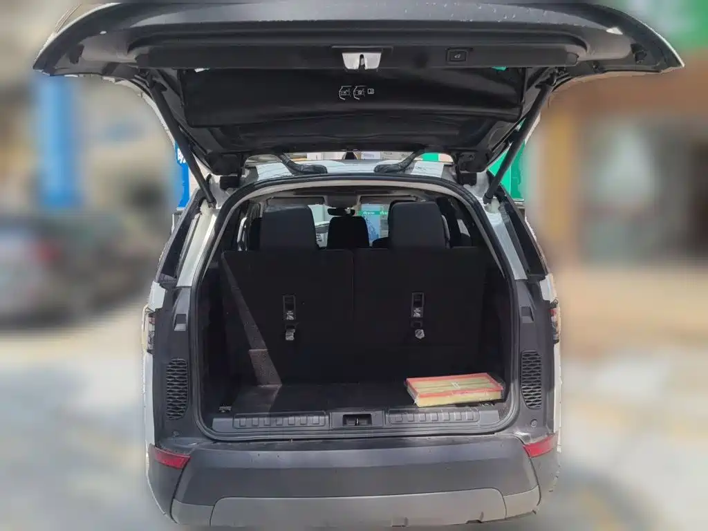 Photo 10 - Land Rover Discovery