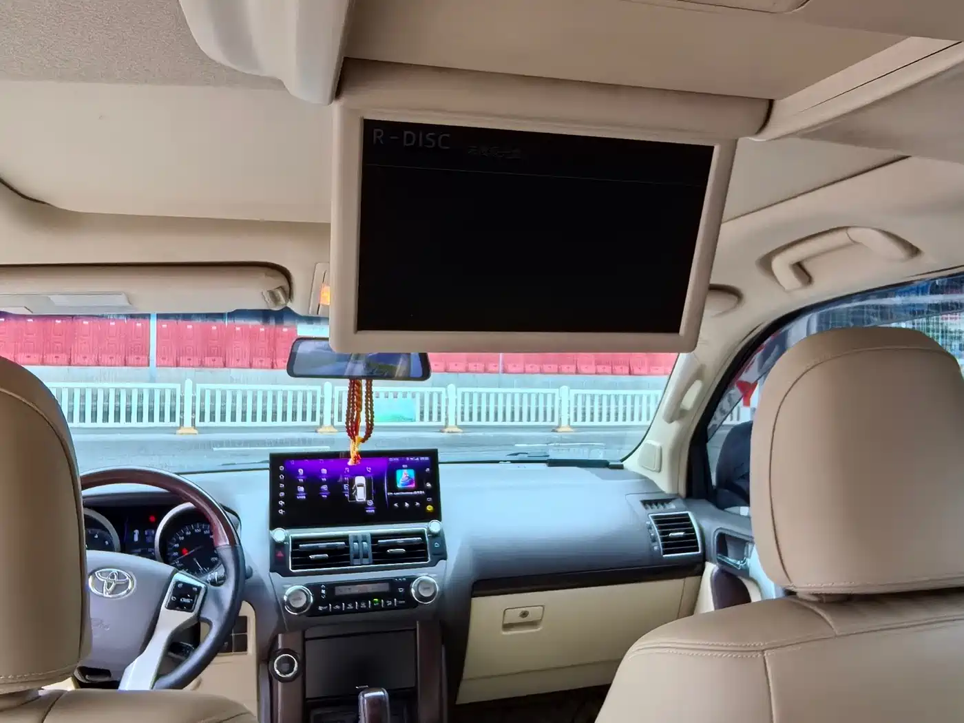 Toyota Prado 2014 4.0L Automatic TX-L NAVI фото 4