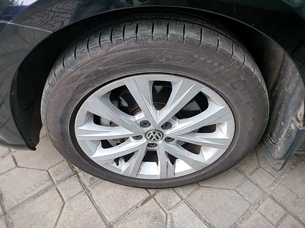 Volkswagen Lavida 2017 230TSI DSG Comfort Edition фото 23
