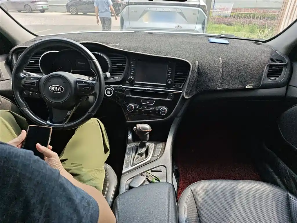 Kia K5 2014 2.0L Automatic LUXURY фото 5