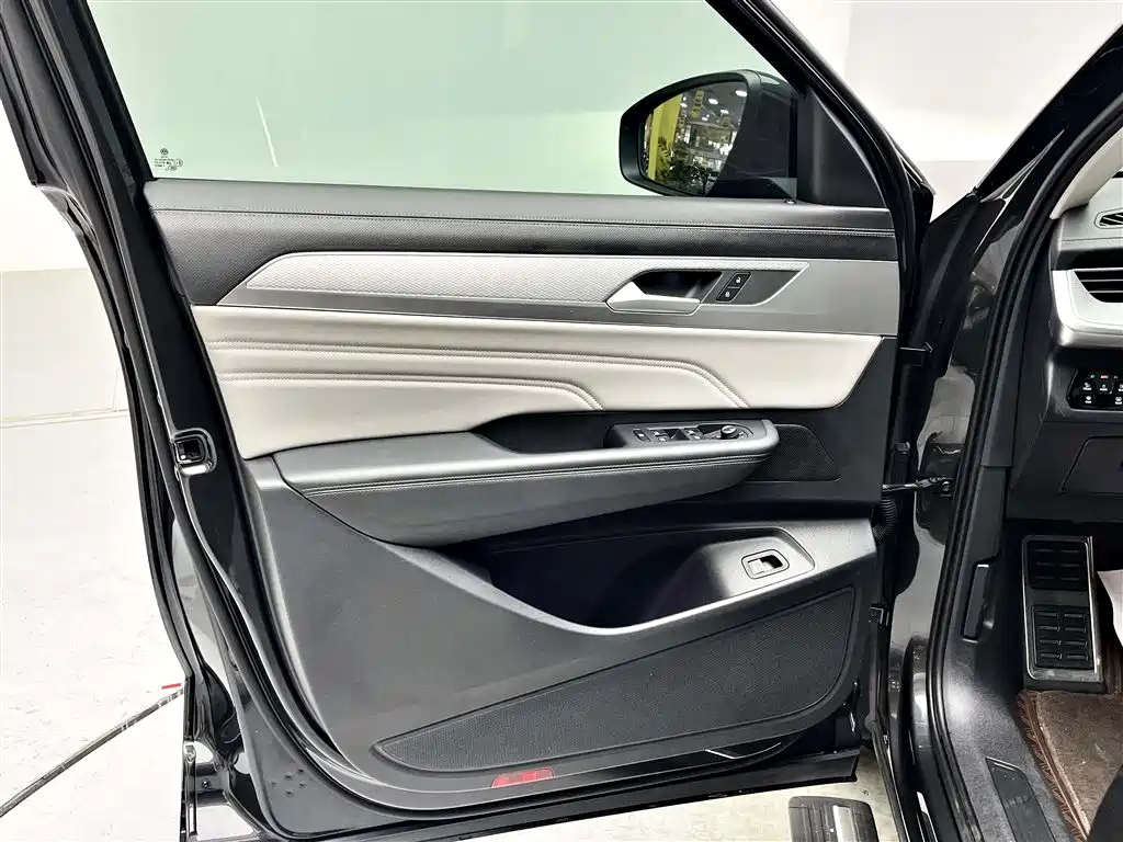 Volkswagen Talagon 2023 380TSI 4WD R-Line Touring Edition фото 8