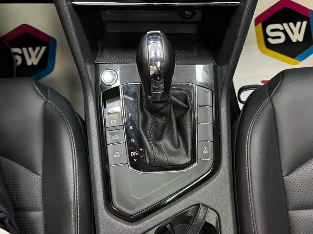 Volkswagen Tharu, миниатюра 13
