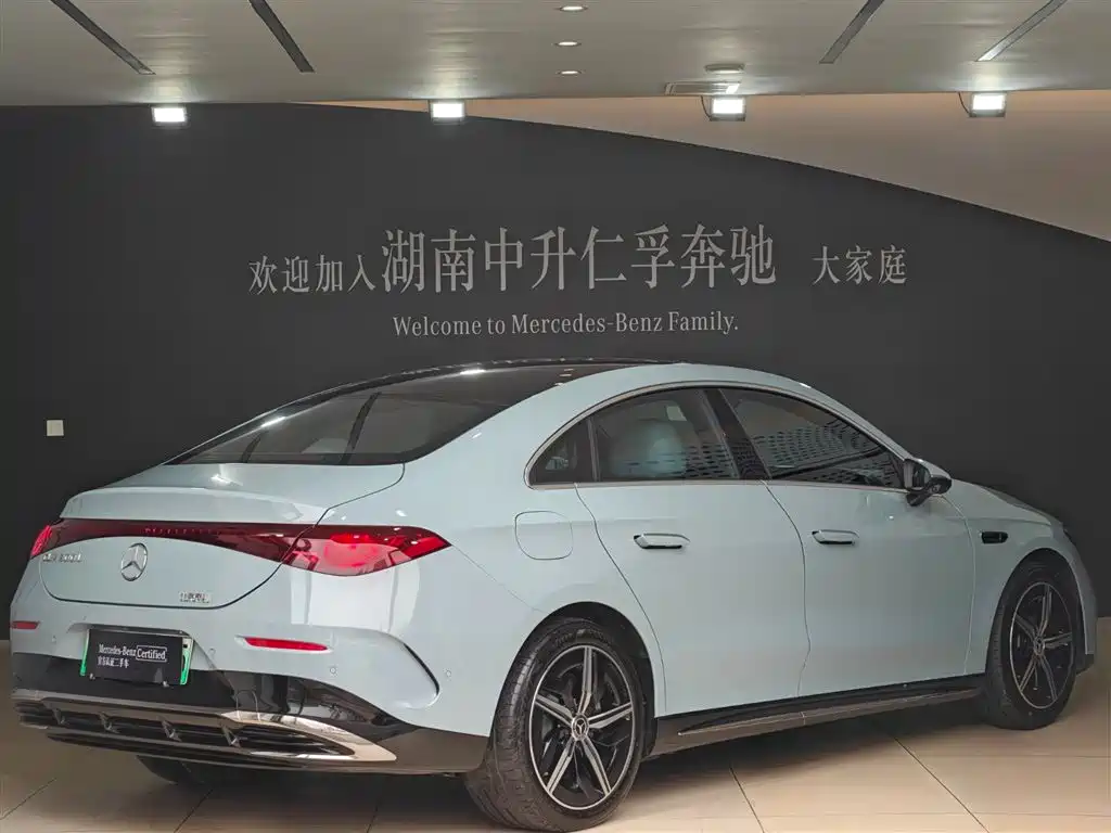 Mercedes-Benz CLA New Energy 2025 300L Dynamic Version фото 3