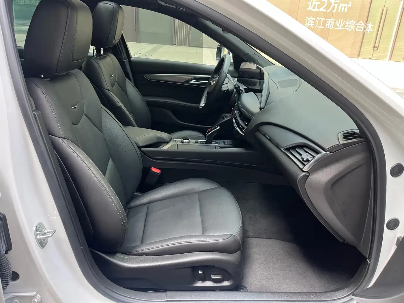 Cadillac CT5 2024 28T Luxury Model Pro фото 21