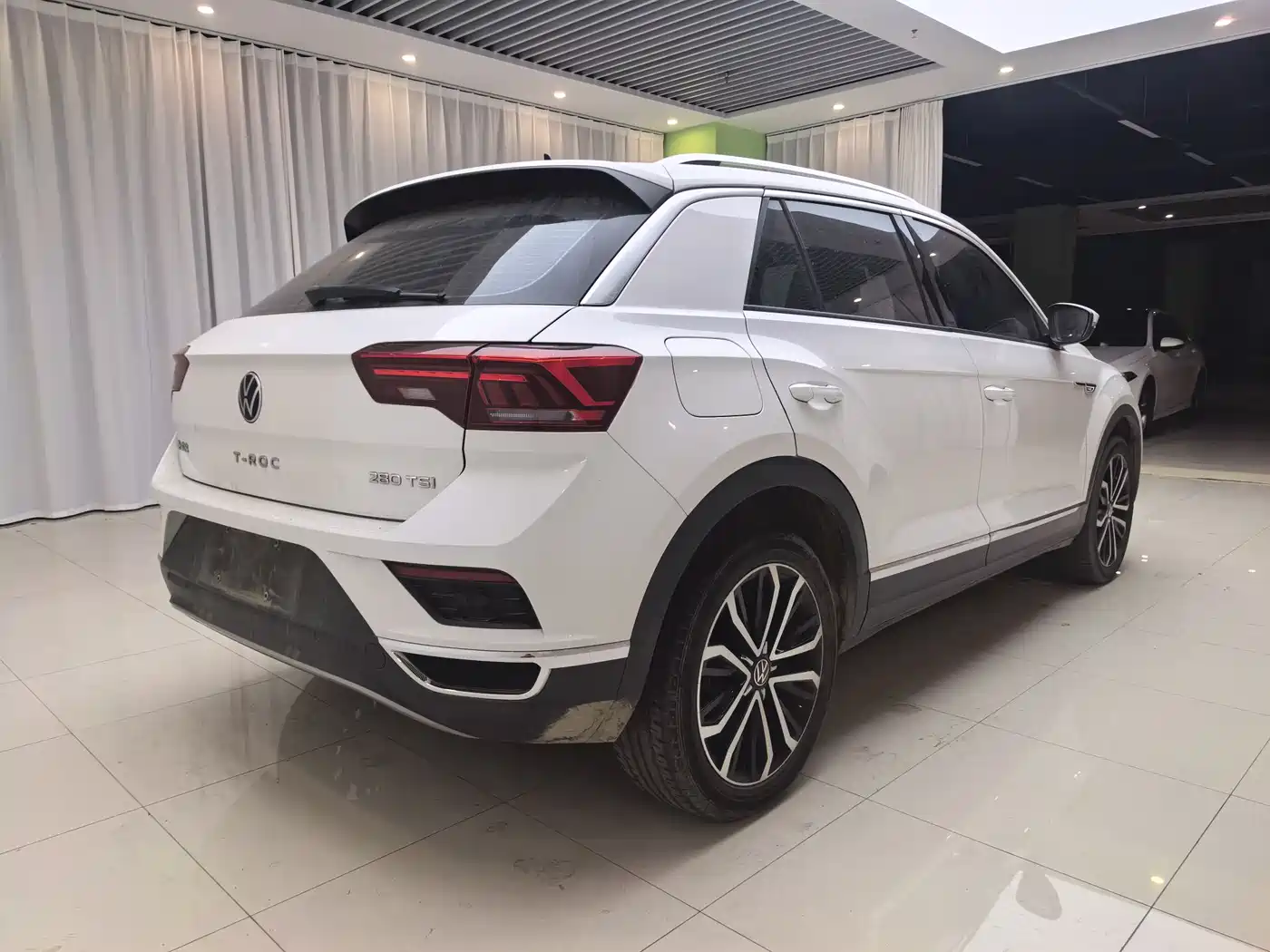 Volkswagen T-ROC 2022 280TSI DSG 2WD Comfort PLUS фото 17