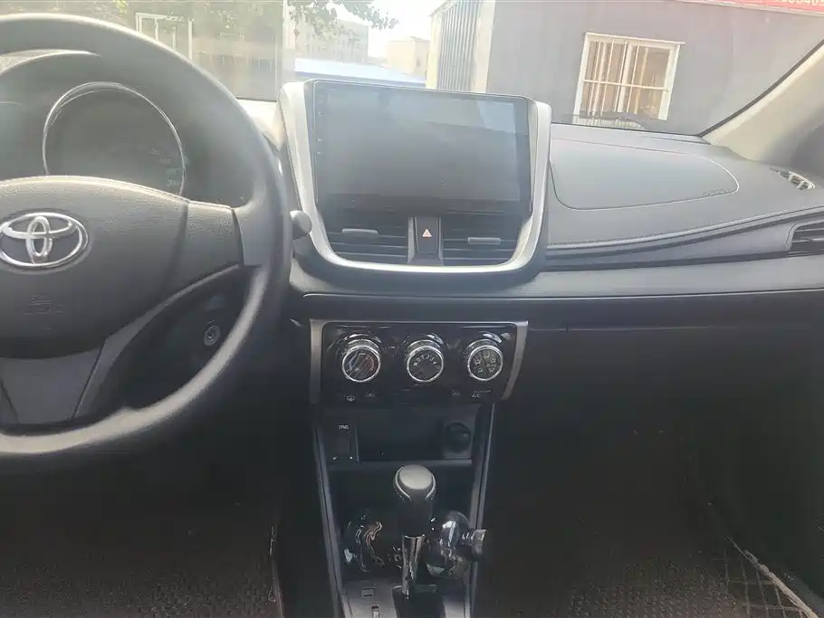 Toyota YARiS L Zhi Xuan 2019 1.5E CVT MeiDong Edition China VI фото 13