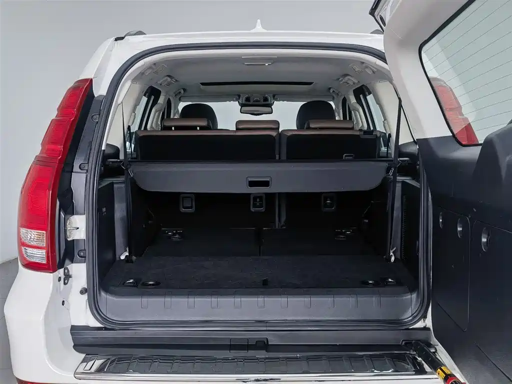 Haval H9 2017 2.0T Petrol 4WD Luxury 7-seater фото 16