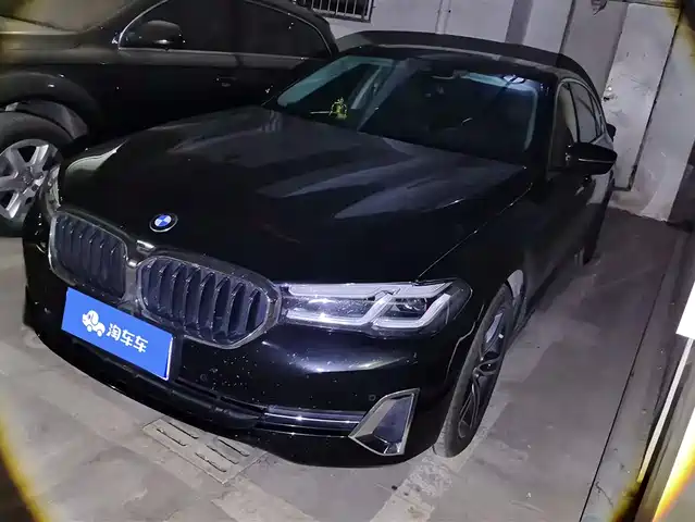 BMW 5 SERIES