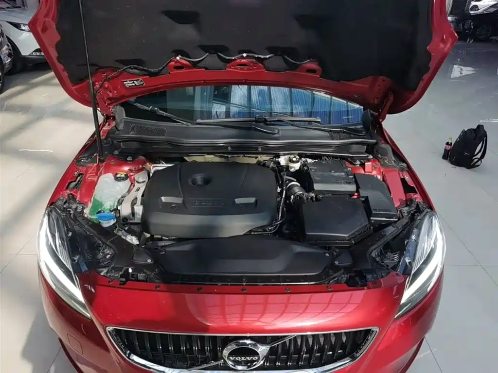 Volvo V40 2019 2019 T3 Momentum