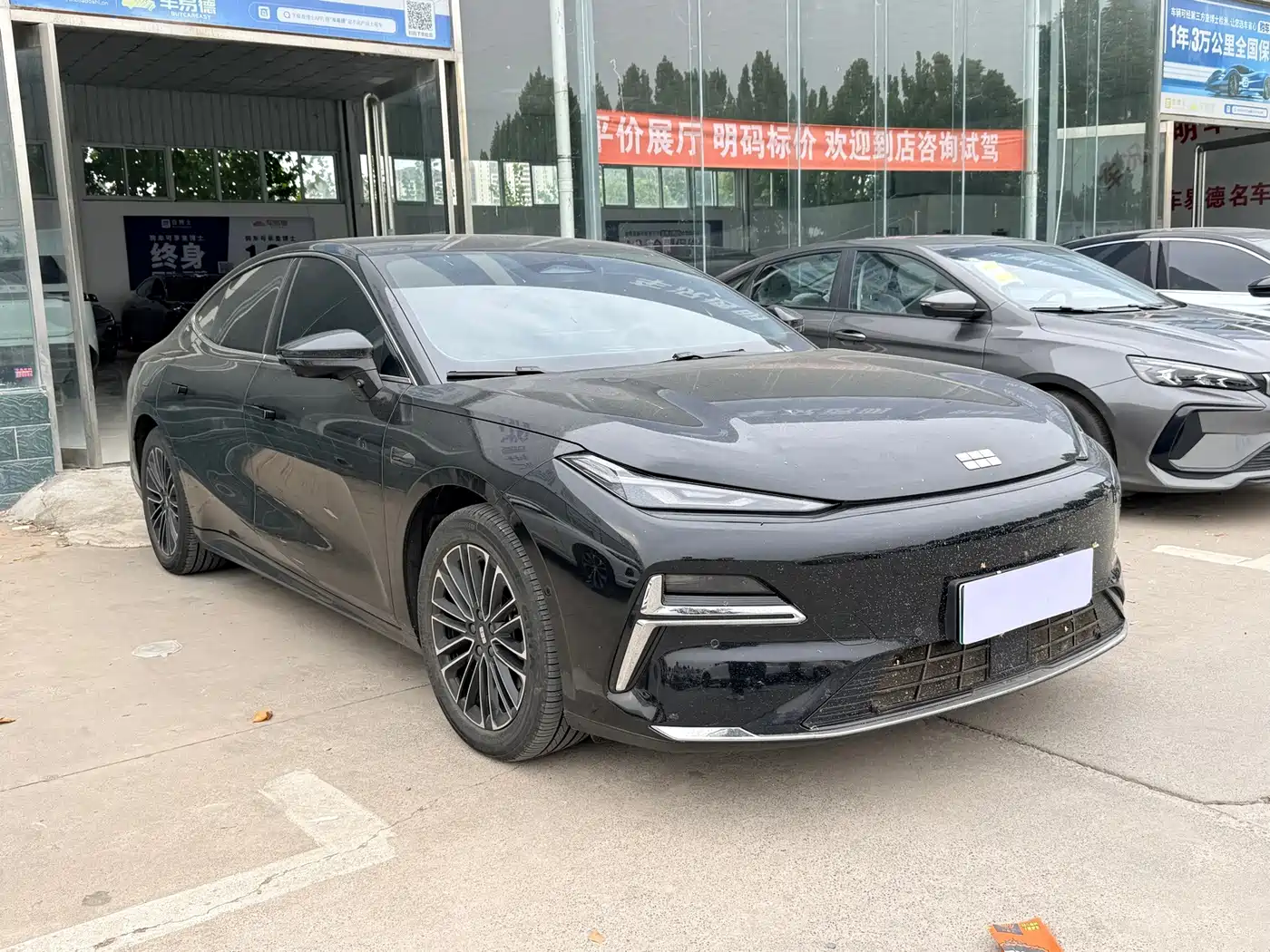 Geely Galaxy Galaxy Xingyao 8 2025 2025 130km EM-i Premium Edition