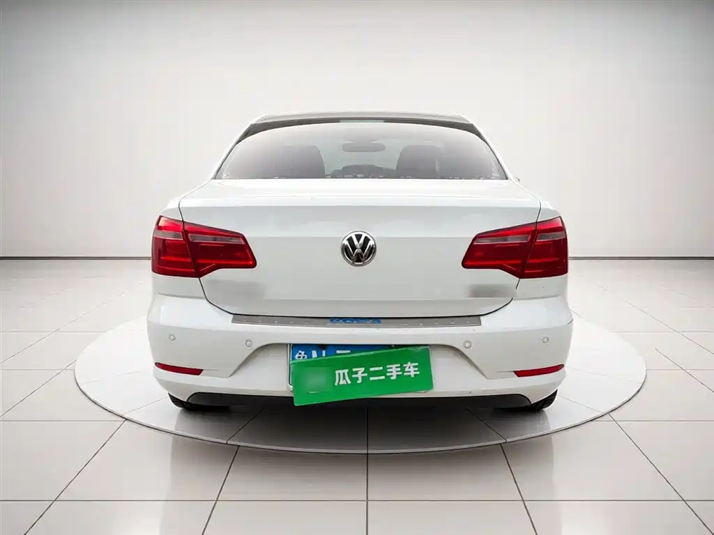 Volkswagen Bora 2015 Quality Edition 1.6L Manual Fashion фото 3