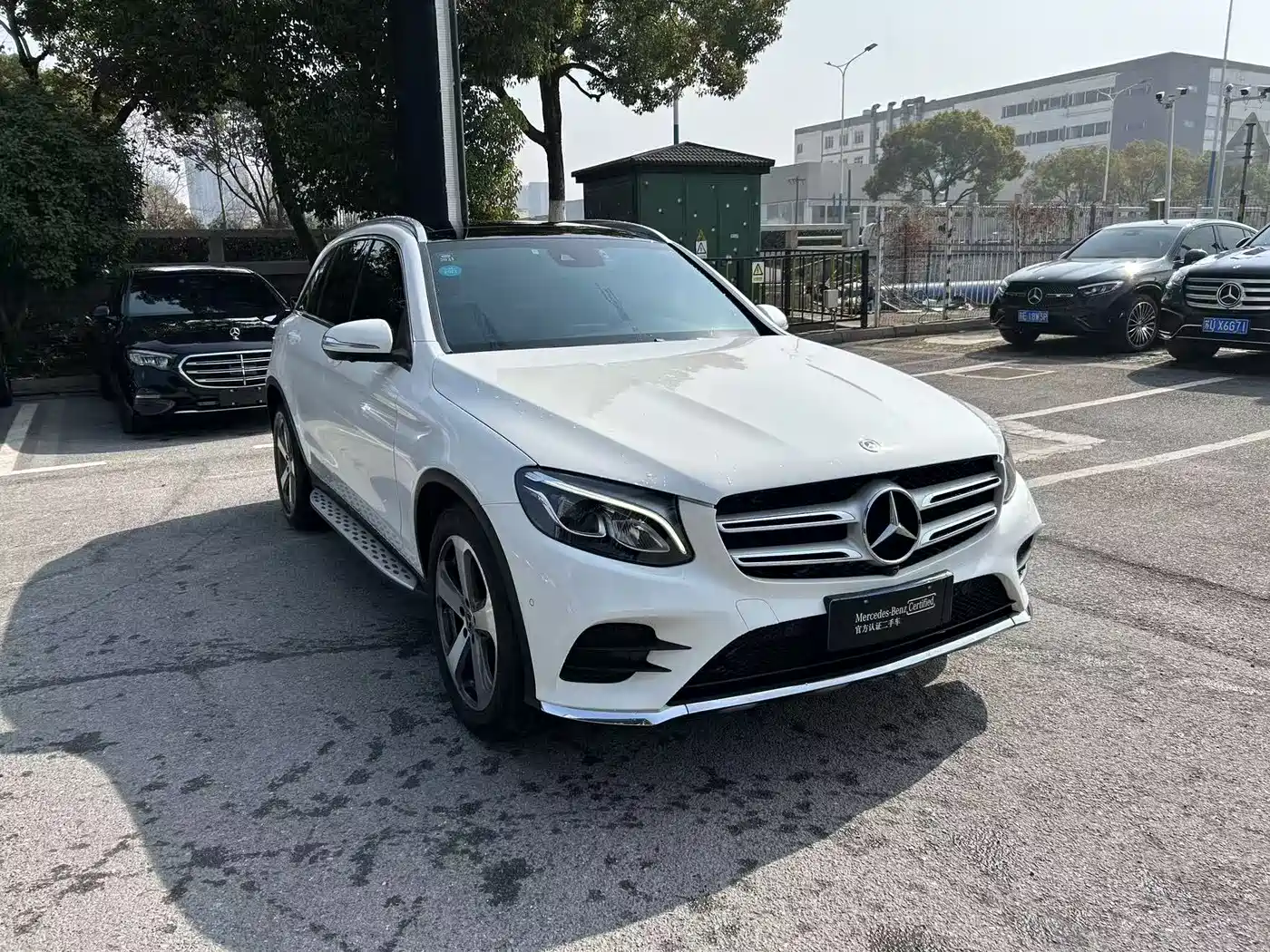 Mercedes-Benz GLC 2017 GLC 260 4MATIC Luxury фото 3