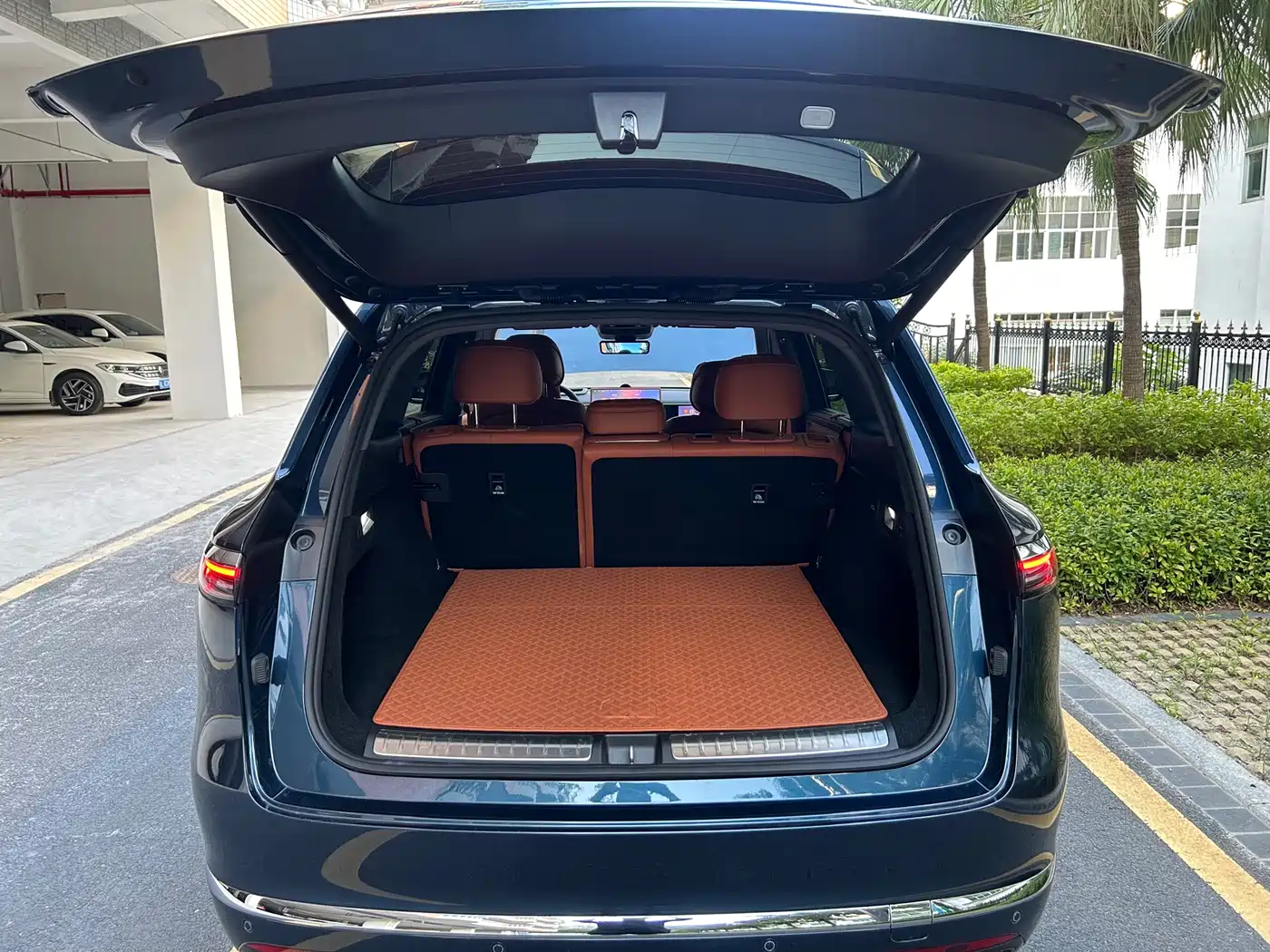 AITO Wenjie AITO M7 2026 Extended Range Pro+ AWD 5-seater фото 21