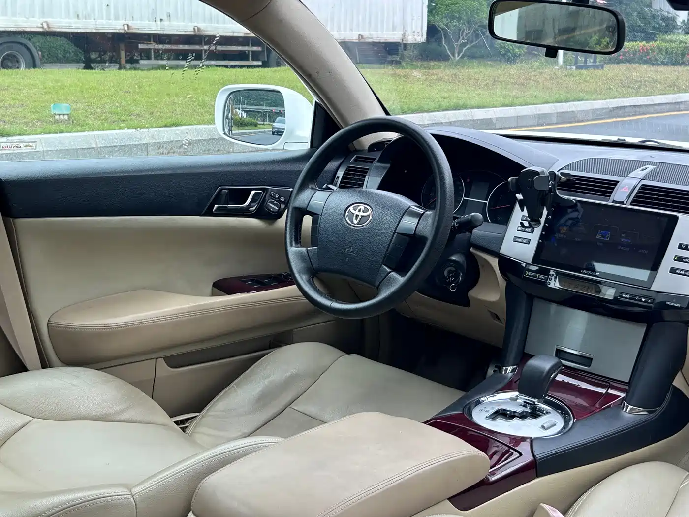 Toyota Reiz 2009 2.5S Comfort Edition фото 12