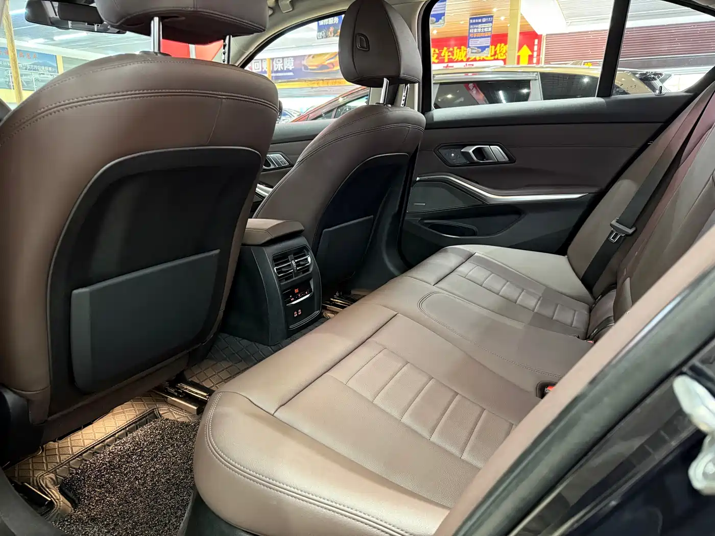 BMW 3 Series 2020 Facelift 325i M Sport Night Edition фото 19