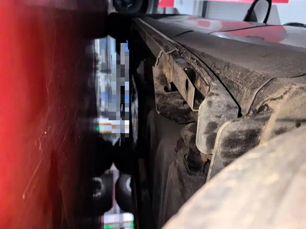 Toyota RAV4 Rongfang 2016 2.0L CVT 2WD Comfort (China V) фото 19