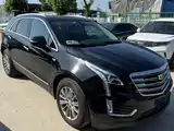 Photo 3 - Cadillac XT5