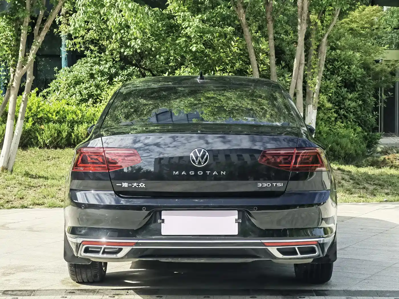 Volkswagen Magotan 2023 Model 2 Million Commemorative Edition 330TSI DSG Luxury фото 6