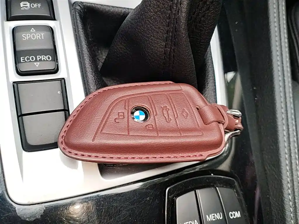 BMW 1 Series 2018 118i Sport Edition фото 9