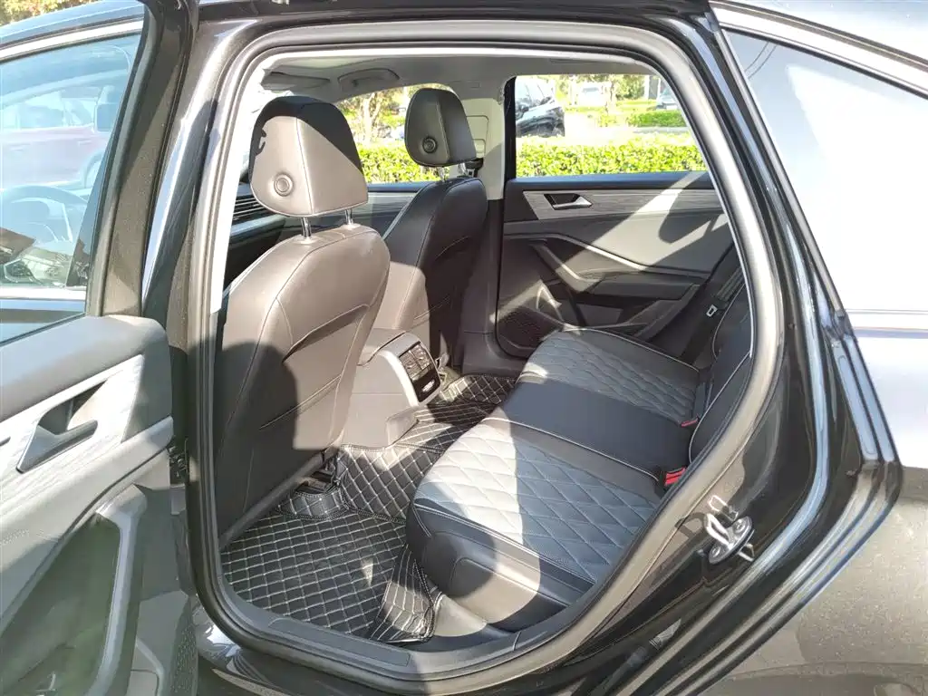 Volkswagen Sagitar 2024 300TSI DSG Surpass Edition фото 5