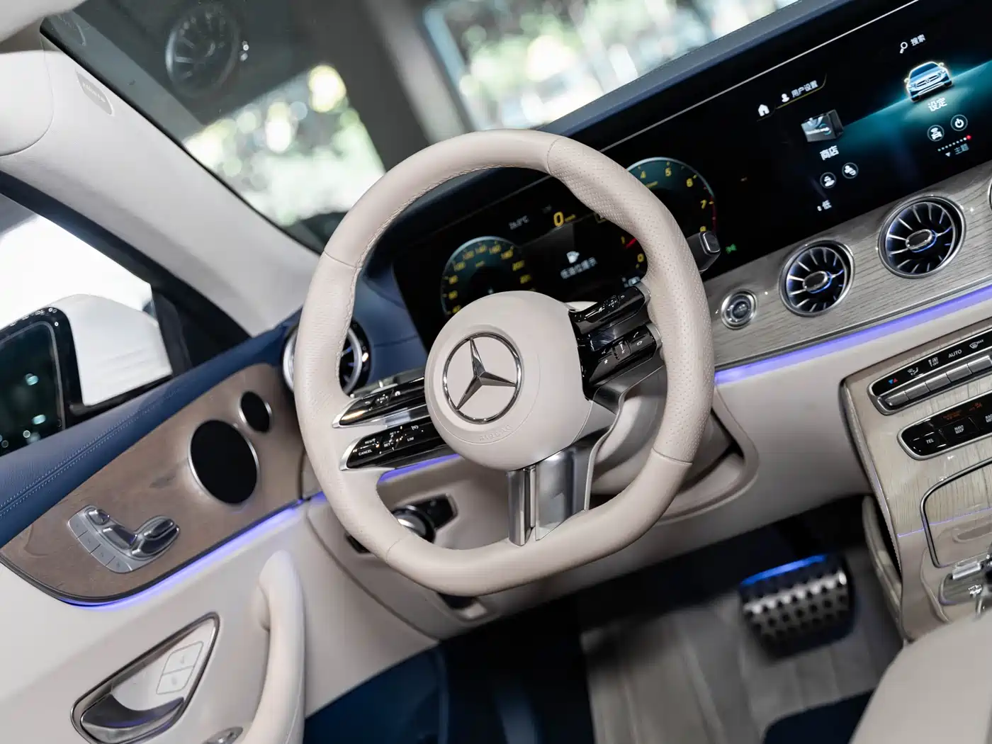 MERCEDES-BENZ E-CLASS (IMPORTED)