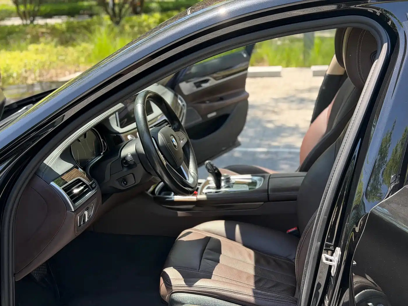 BMW 7 Series 2016 730Li Leading фото 8