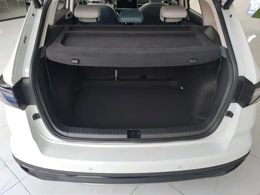 Volkswagen Tharu 2024 300TSI 2WD Moon Premium Edition фото 4