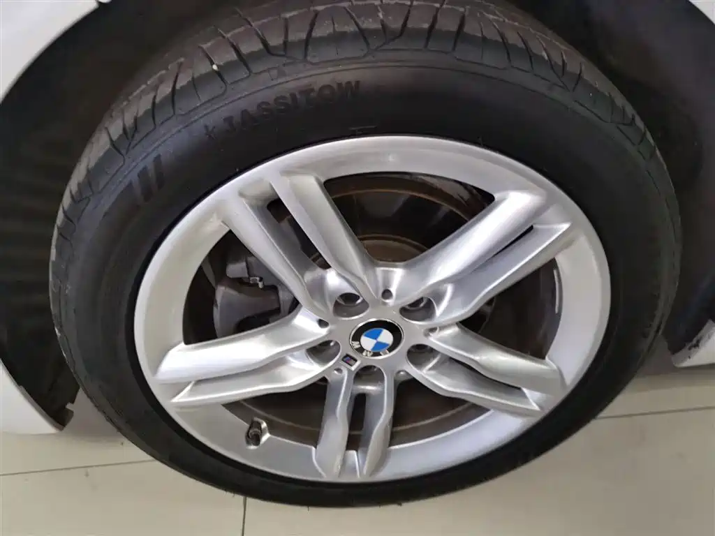 BMW 1 Series 2021 Facelift 120i M Sport Shadow Edition фото 23