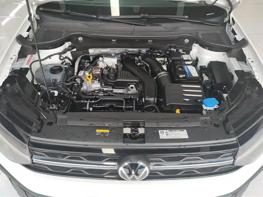 Volkswagen Tharu 2024 300TSI 2WD Moon Premium Edition фото 10