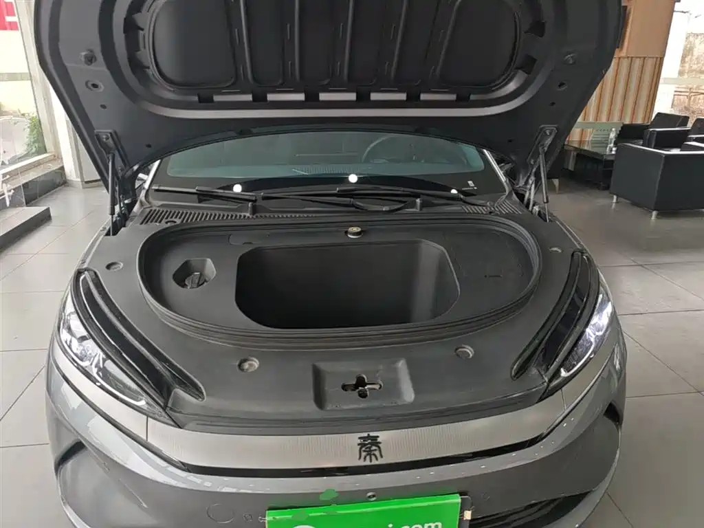 BYD Qin L 2025 EV 470KM Leading Edition фото 16