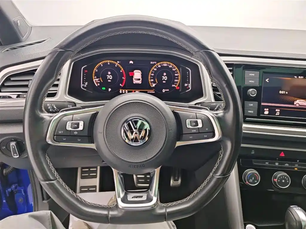 Volkswagen T-ROC 2019 280TSI DSG FWD R-Line Pro фото 11