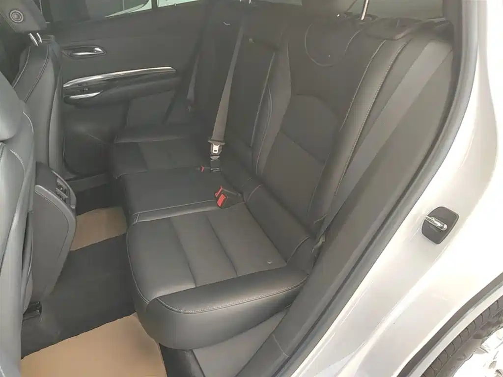 Cadillac XT4 2018 Model 28T 2WD Technology фото 17