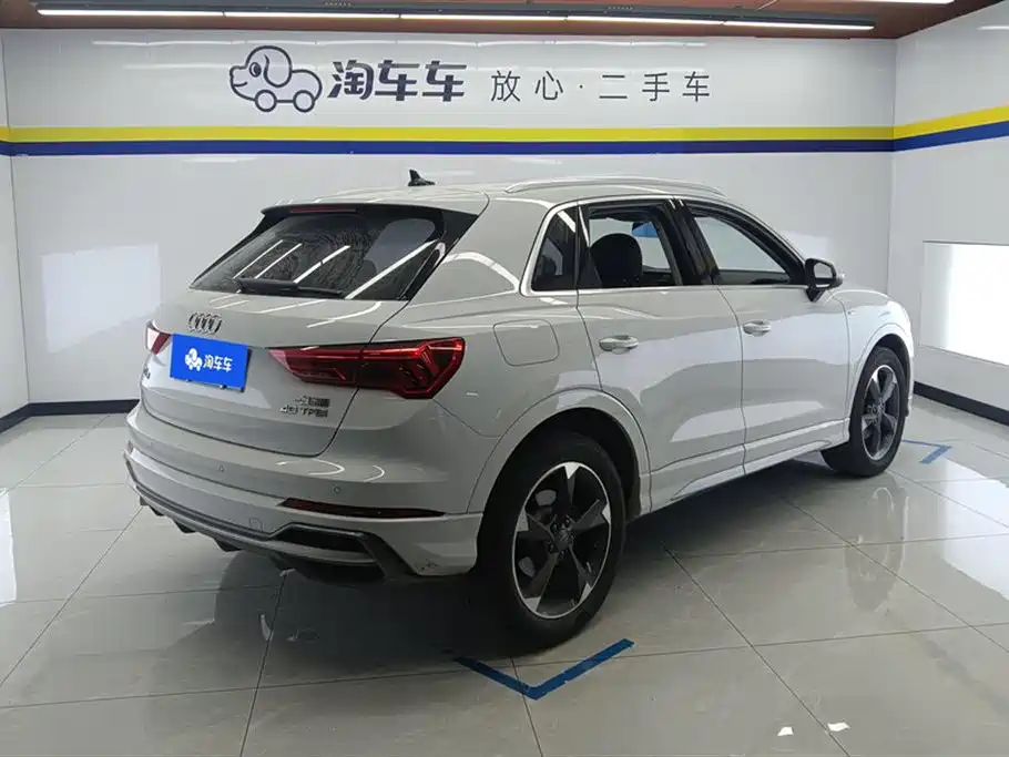 Audi Q3 2019 40 TFSI Fashion Dynamic фото 3